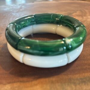 NWT Handmade Green and White Chunky Tube Bracelet set